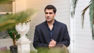 Cheshm Cherane Emarat: 3×27